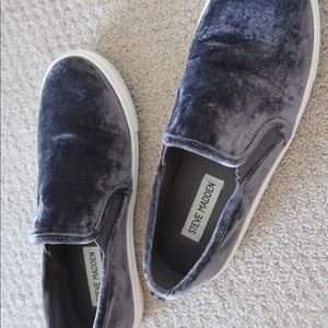 Steve Madden velvet loafers